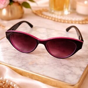 NWT Kurt Geiger London “Be Kind” Cat-Eye Sunglasses – Black & Pink Luxury